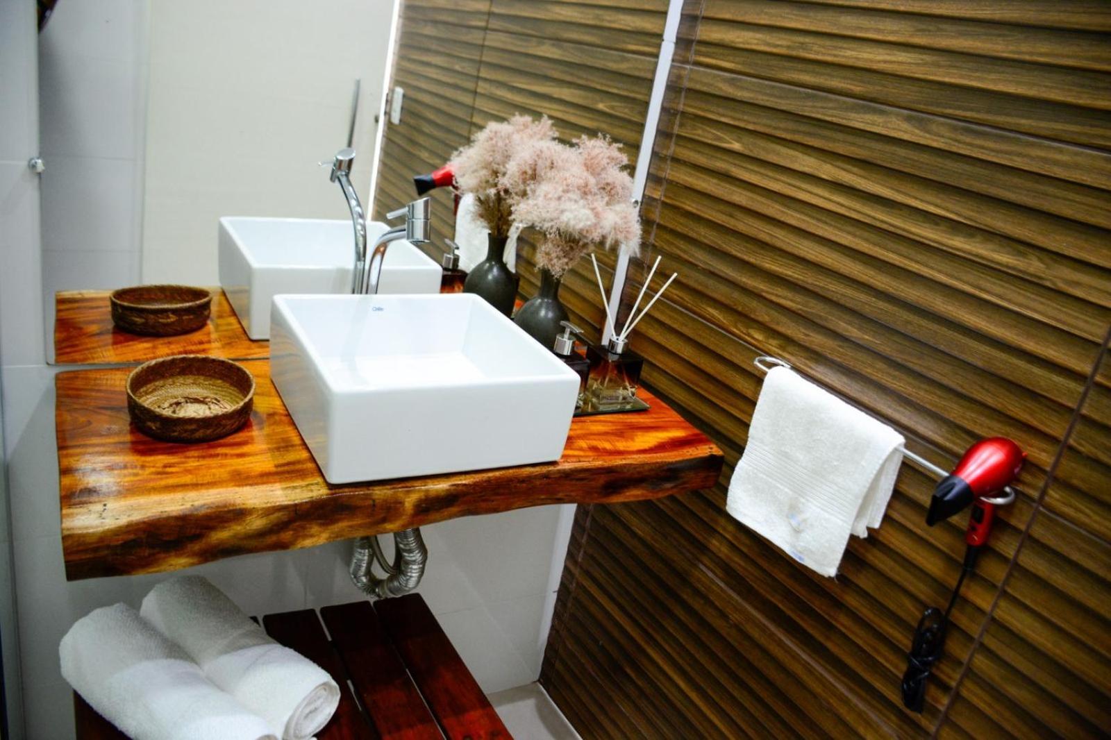 Suites Mathias Flat กงแซร์วาตอเรีย ภายนอก รูปภาพ